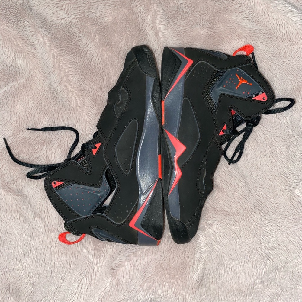 Jordan True Flight BG sneakers size 4Y
